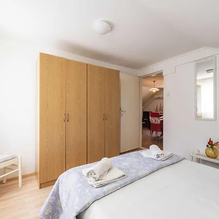 فيلة Desin - Three Bedroom With Terrace And Garden View